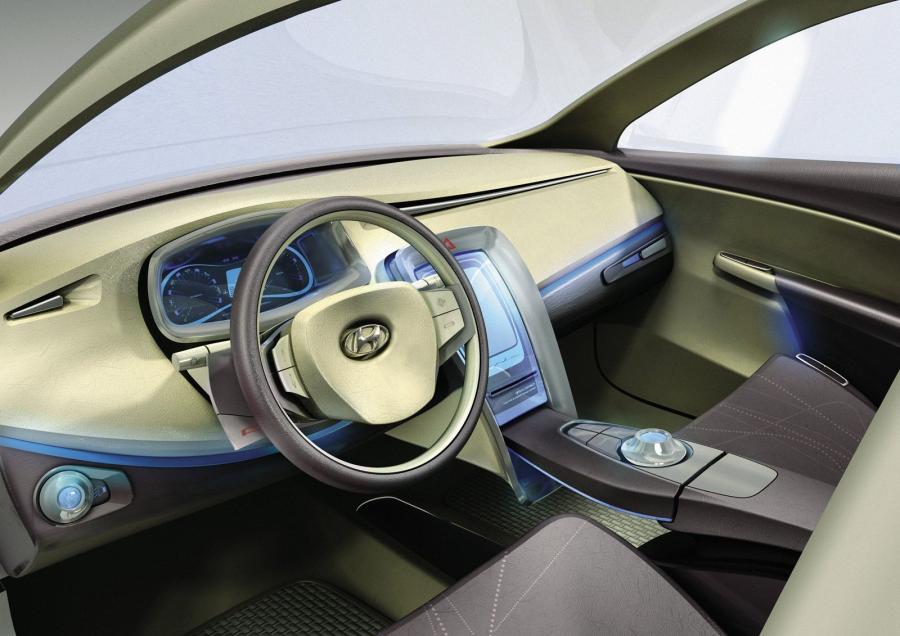  Hyundai Genus Crossover Concept 2006 года  (фото 2 из 7)